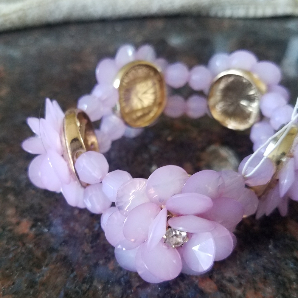 3/$20 Flower bracelet